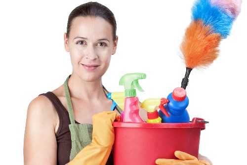 Professional move out cleaning in a Sutton home with detailed kitchen and floor cleaning